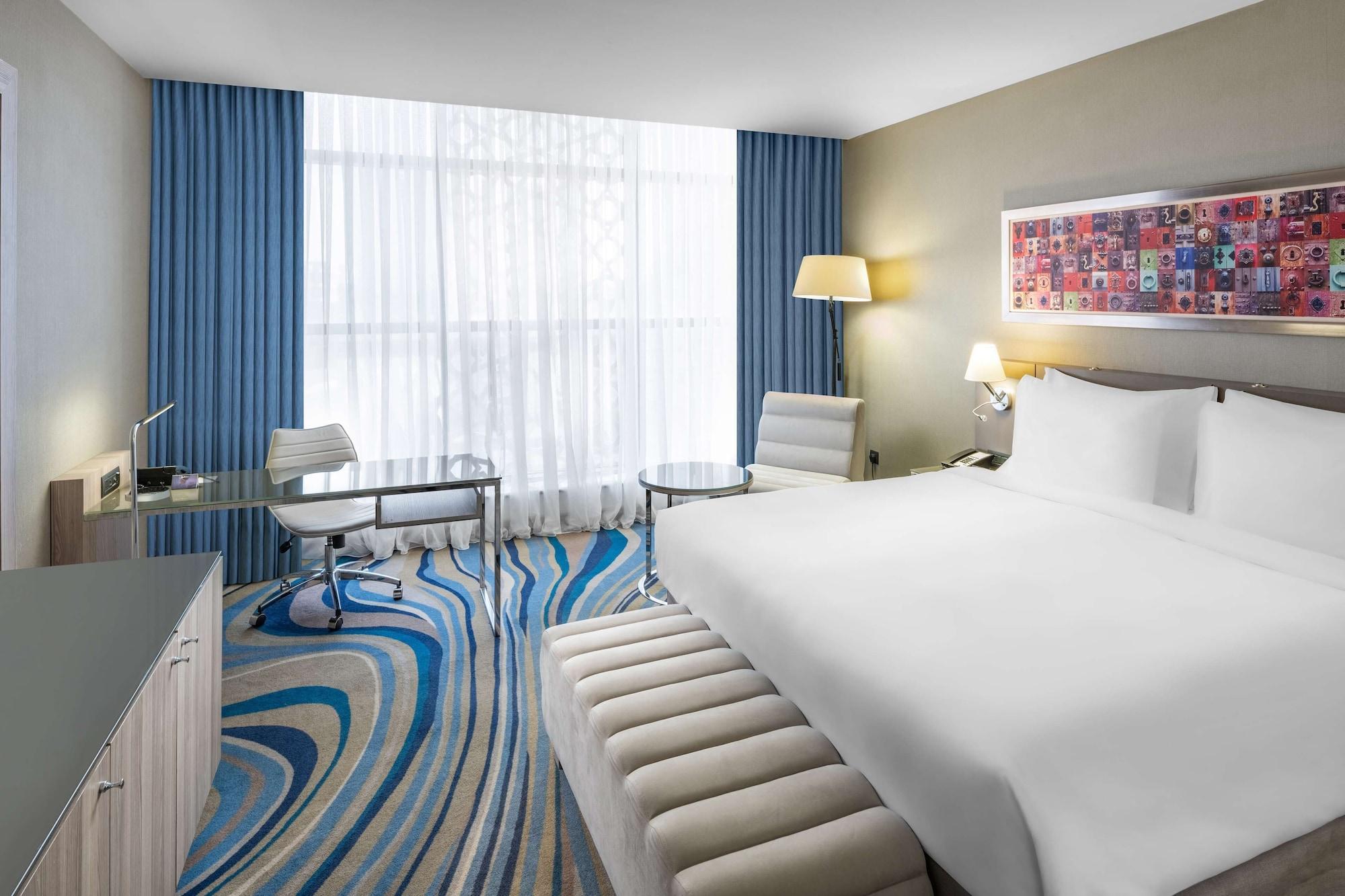 Radisson Blu Hotel, Jeddah Al Salam Exterior photo A room at the hotel