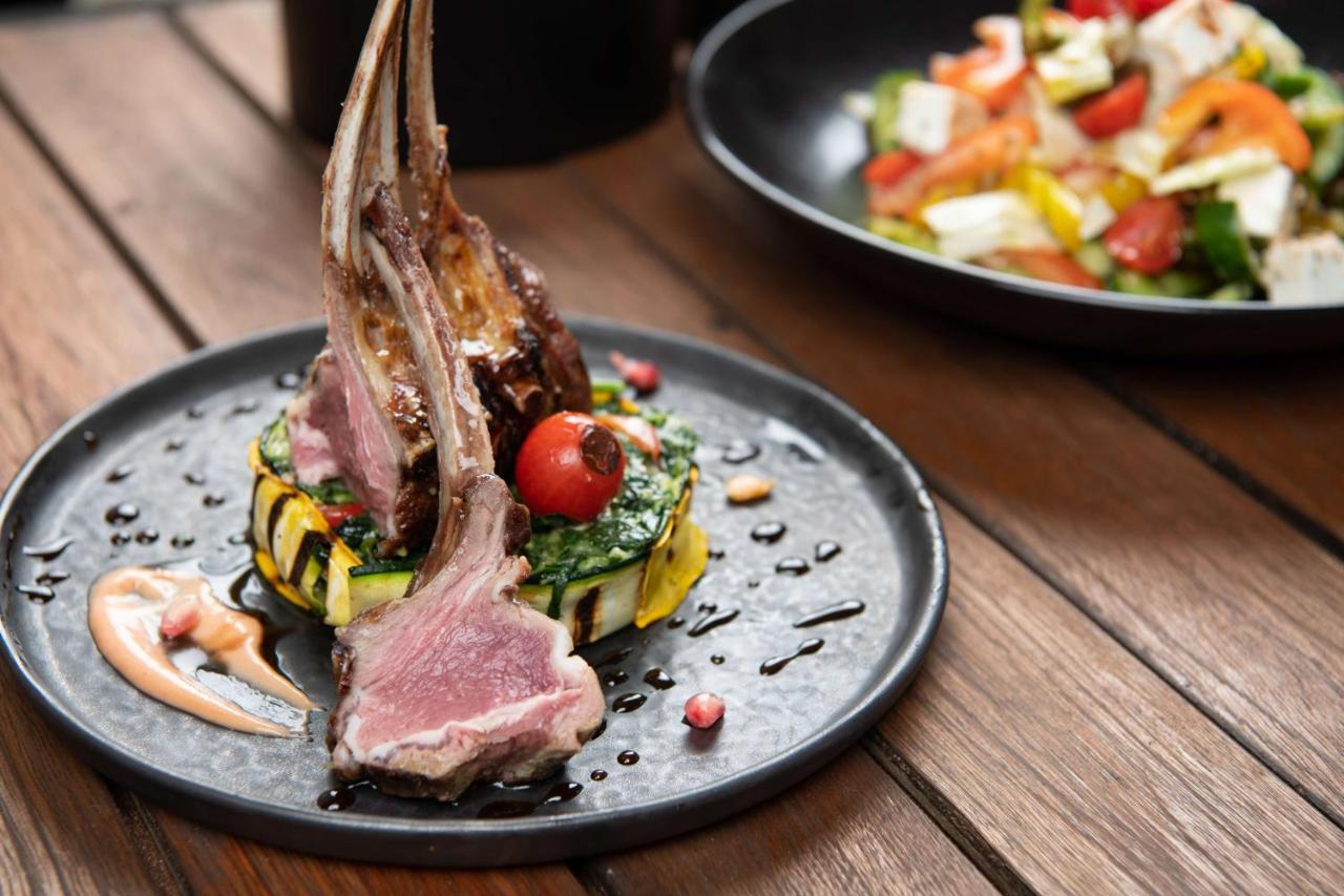 Radisson Blu Hotel, Jeddah Al Salam Exterior photo Rack of lamb