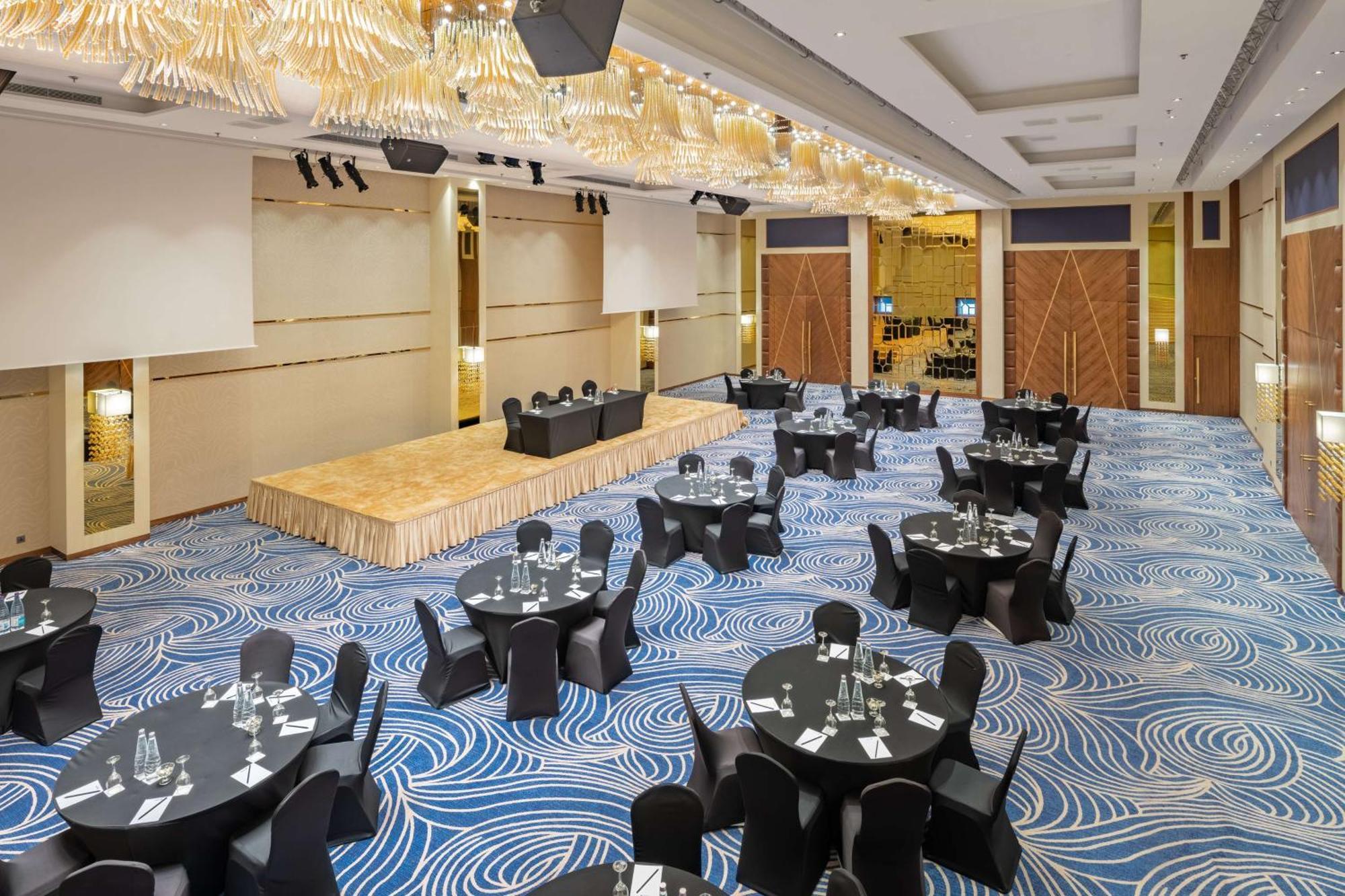 Radisson Blu Hotel, Jeddah Al Salam Exterior photo The ballroom